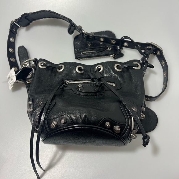 Balenciaga Handbags - Balenciaga Le Cagole XS crinkled-leather bucket bag